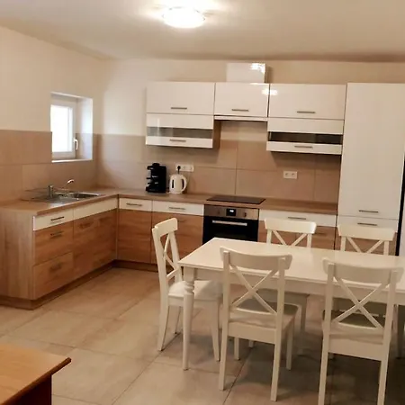 Apartament Rozsa Vendeghaz *